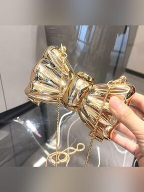 Gold Bow-Shaped Chain Evening Bag, Fashion Bag, No Inside Storage Space